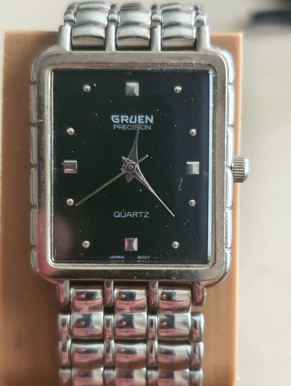 Vtg Gruen Precision Quartz Silver/Black Stainless Steel Men's Watch